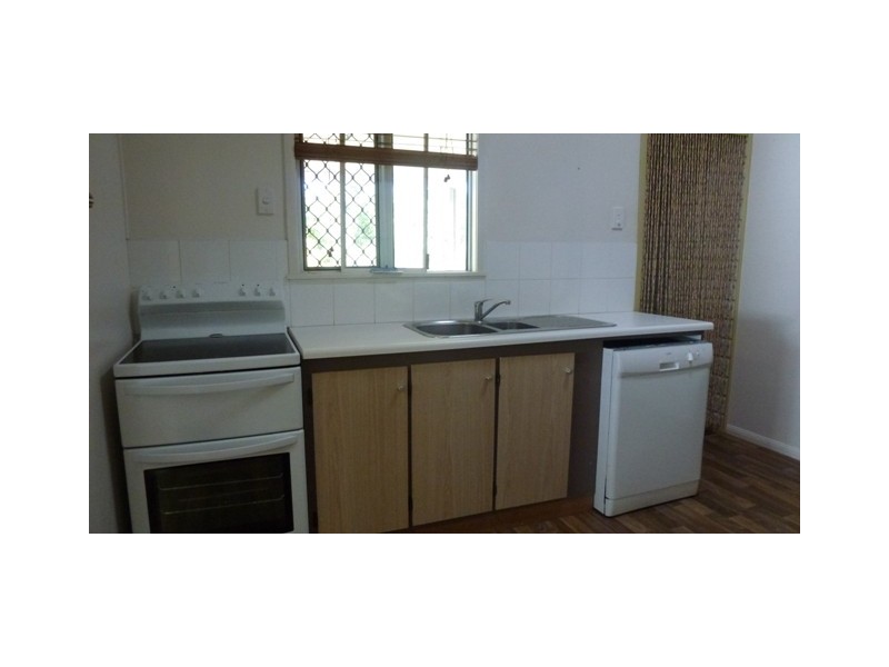 38  Sussex Street, Hyde Park QLD 4812