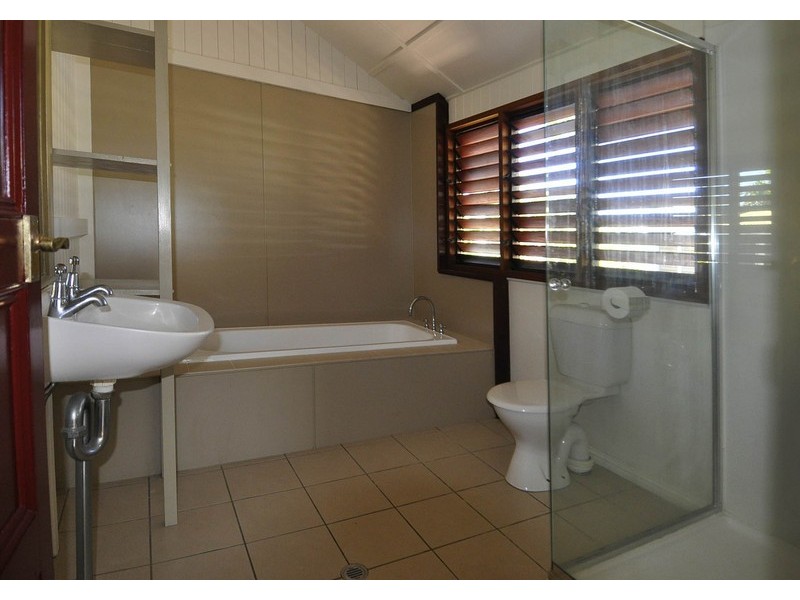 53 Armstrong Street, Hermit Park QLD 4812