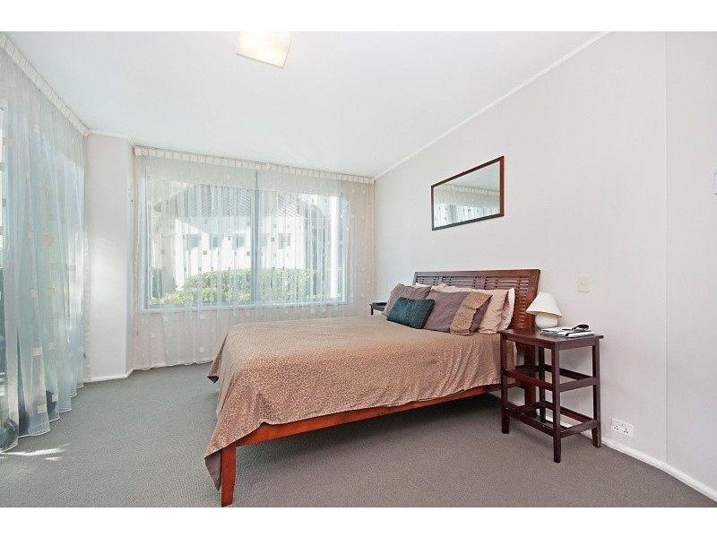 315/72-74 The Strand, North Ward QLD 4810