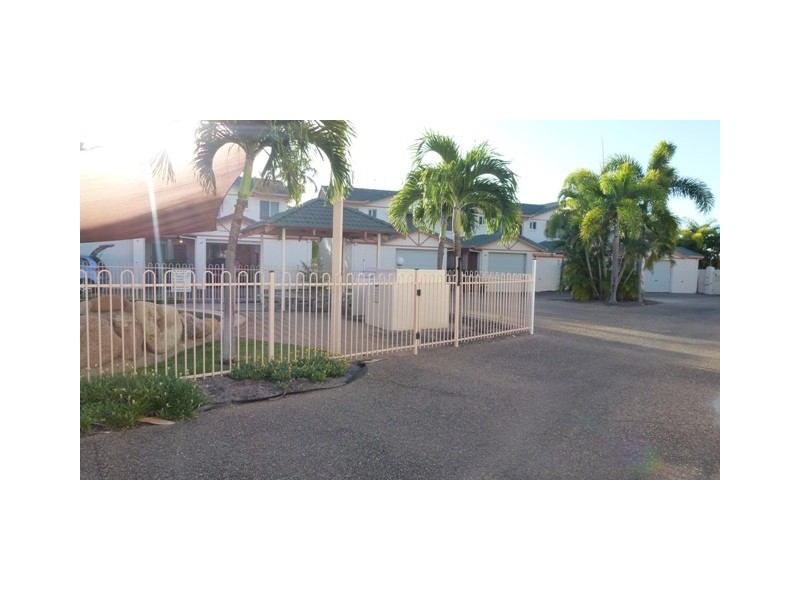 6/21-23 Tuffley, West End QLD 4810