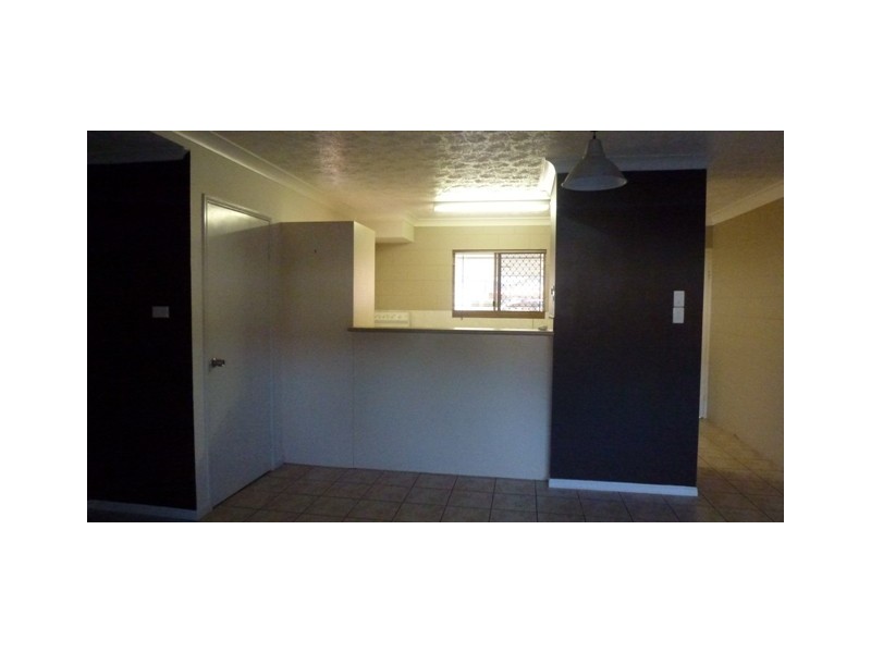 6/21-23 Tuffley, West End QLD 4810