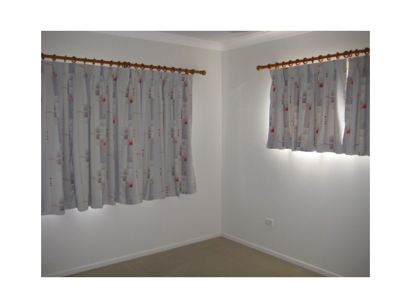 2/18 Bel Air Avenue, Kirwan QLD 4817