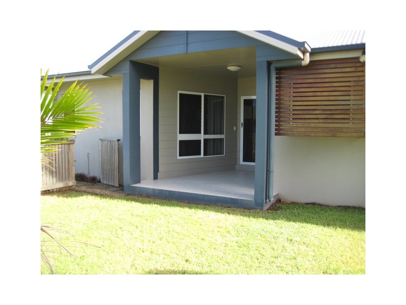 2/18 Bel Air Avenue, Kirwan QLD 4817