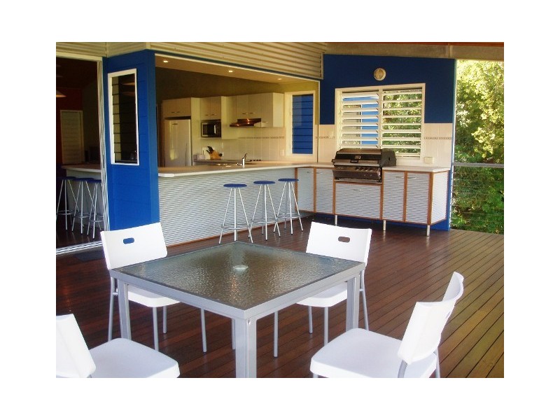 40 Armand Way, Arcadia, Magnetic Island QLD 4819