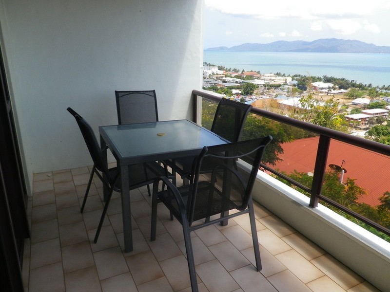 33/7 Hale Street, North Ward QLD 4810