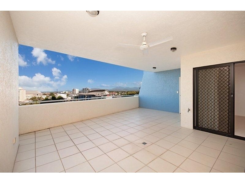 203/3 Melton Tce, North Ward QLD 4810