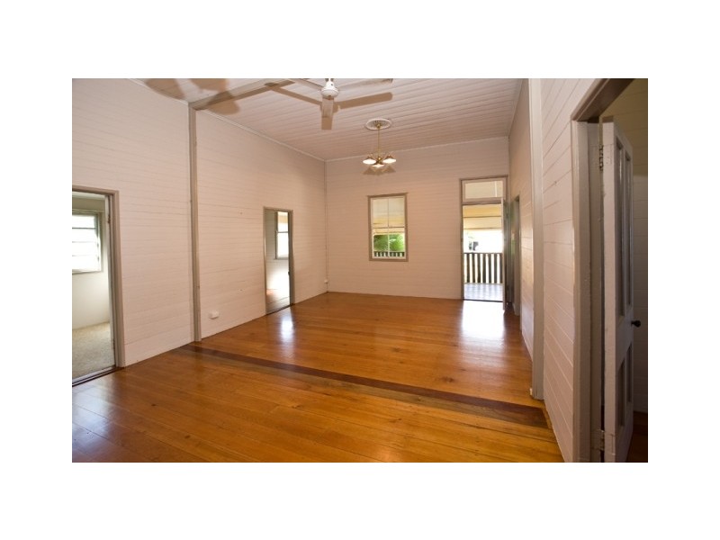 15 Plant Street, West End QLD 4810