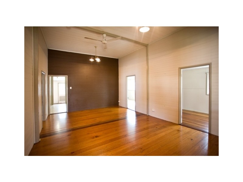 15 Plant Street, West End QLD 4810