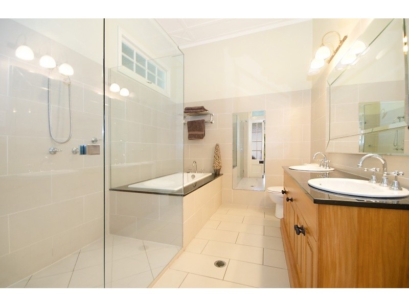 6 Hammond Street, Mysterton QLD 4812