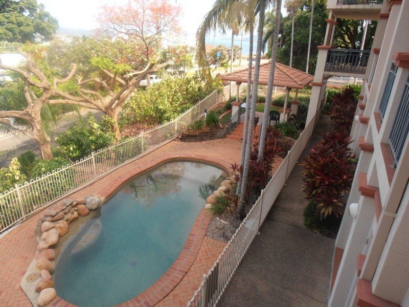 2/23 Willmett Street, Townsville City QLD 4810