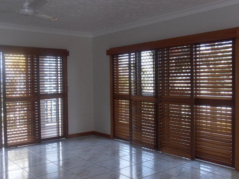 2/23 Willmett Street, Townsville City QLD 4810