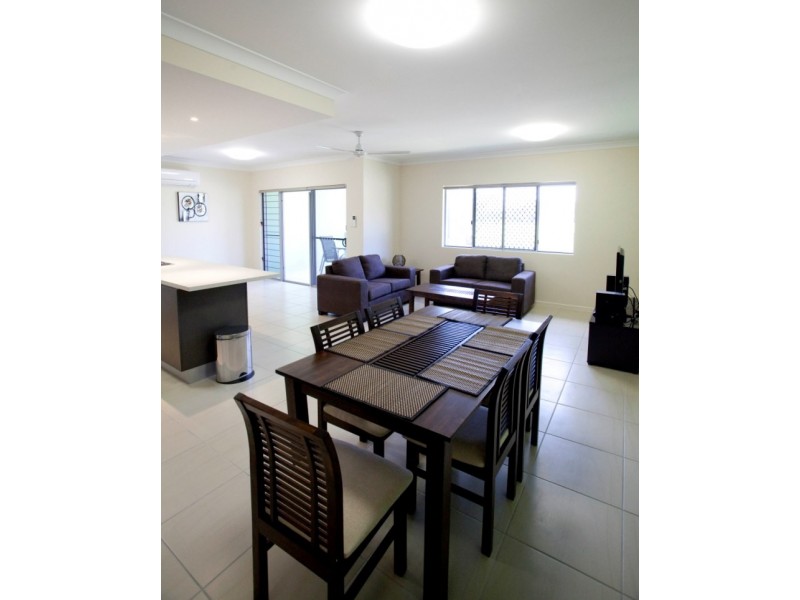 12 Crauford Street, West End QLD 4810