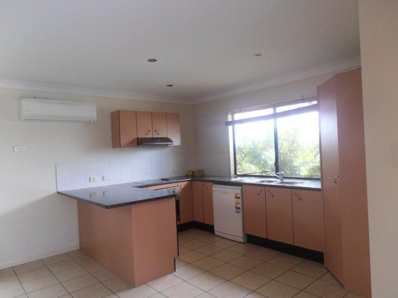 2 Bellamy Street, Rasmussen QLD 4815
