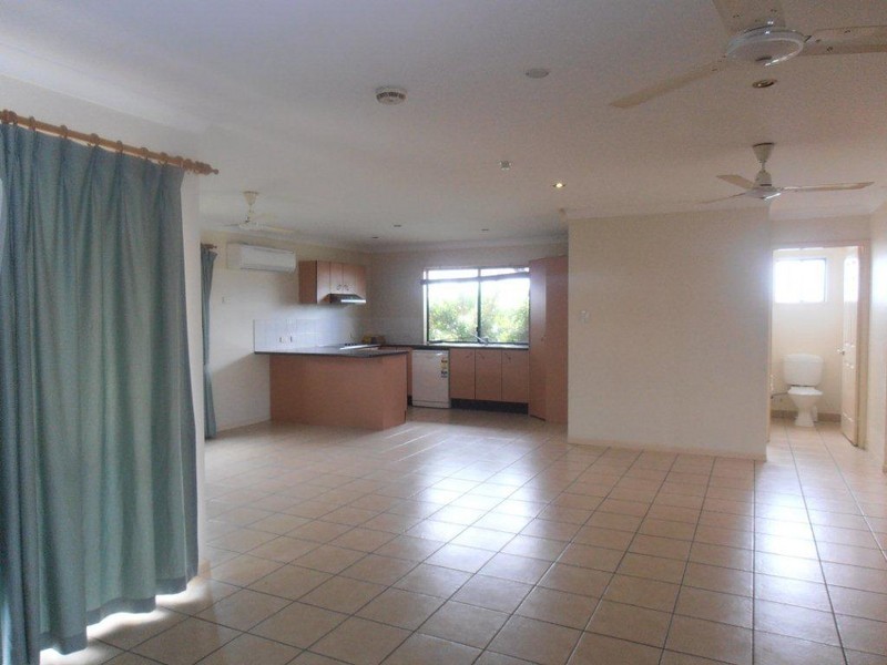 2 Bellamy Street, Rasmussen QLD 4815