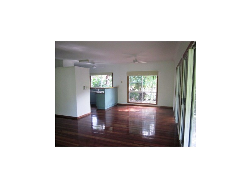 11 Elena Street, Magnetic Island QLD 4819