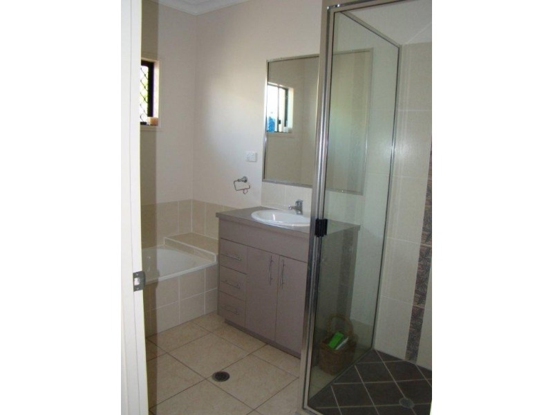 27 Goicoechea Drive, Bushland Beach QLD 4818