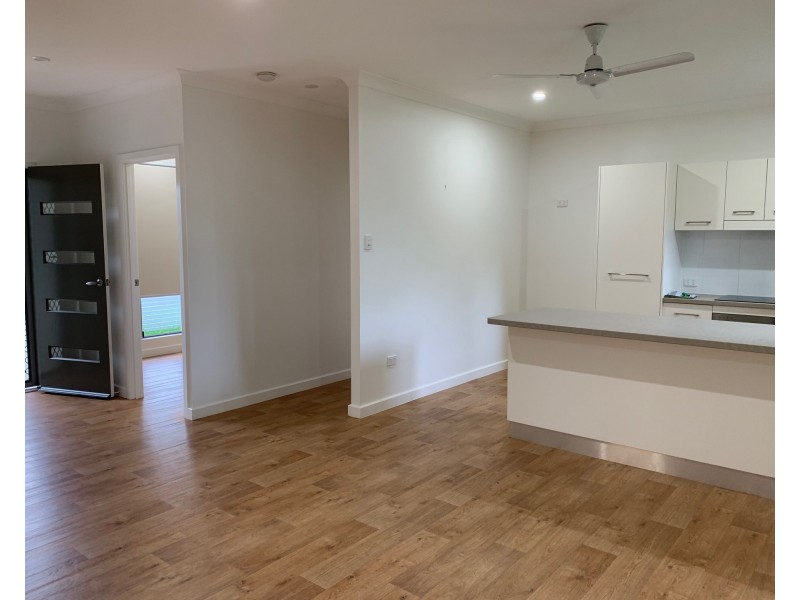 13 Inglis Smith Street, Rosslea QLD 4812