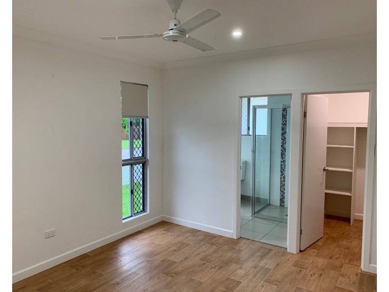 13 Inglis Smith Street, Rosslea QLD 4812