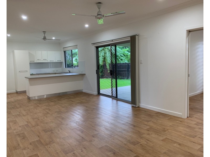 13 Inglis Smith Street, Rosslea QLD 4812