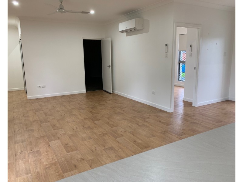 13 Inglis Smith Street, Rosslea QLD 4812