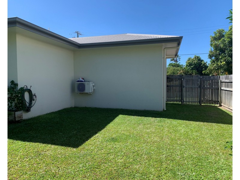 13 Inglis Smith Street, Rosslea QLD 4812