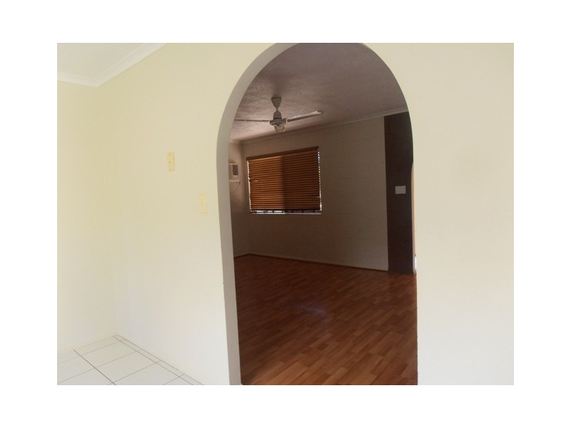 35 Feeney Avenue, Rasmussen QLD 4815