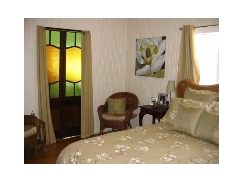 11 Morehead Street, South Townsville QLD 4810