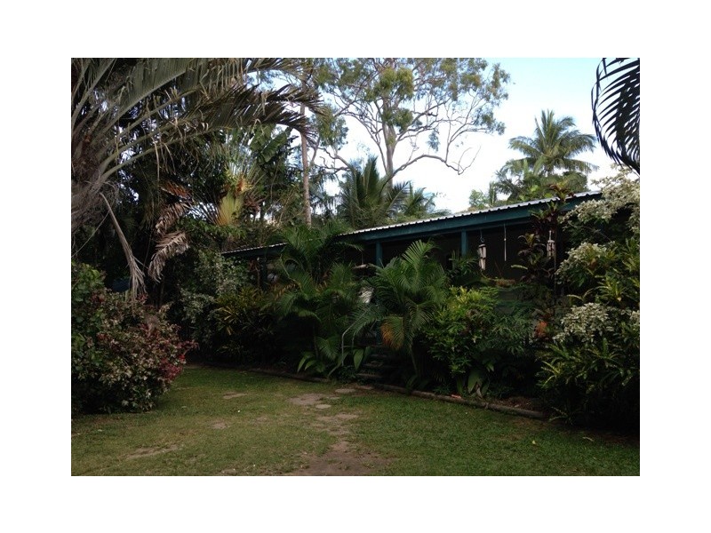 52 Sooning Street NELLY BAY, Magnetic Island QLD 4819