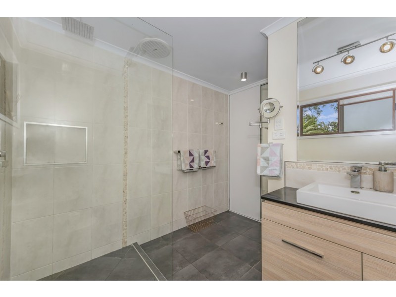 17 Gibraltar Road, Rangewood QLD 4817