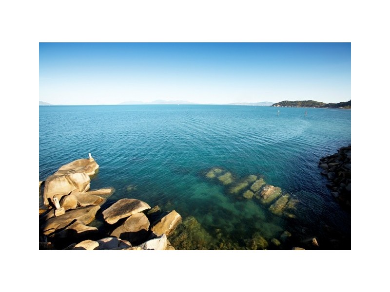 4301 / 146 Sooning Street, Bright Point, Magnetic Island QLD 4819
