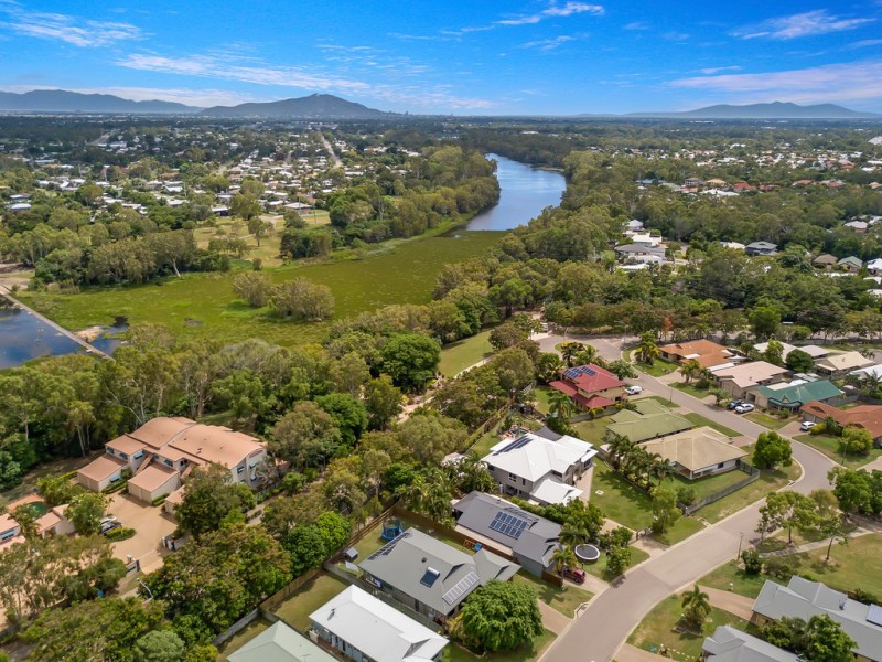 7 Riverbend Drive, Douglas QLD 4814