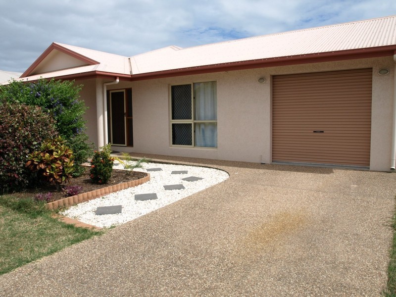 9 Mona Vale Place, Annandale QLD 4814