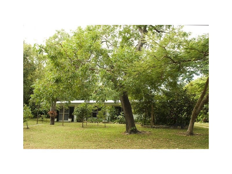 3-5 Endeavour Rd Arcadia, Magnetic Island QLD 4819