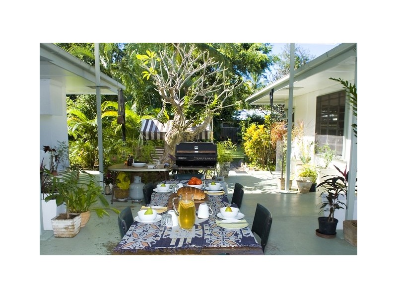 3-5 Endeavour Rd Arcadia, Magnetic Island QLD 4819