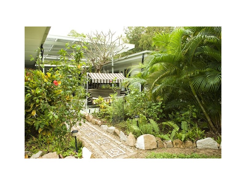 35 Endeavour Rd Arcadia, Island QLD 4819 the real estate
