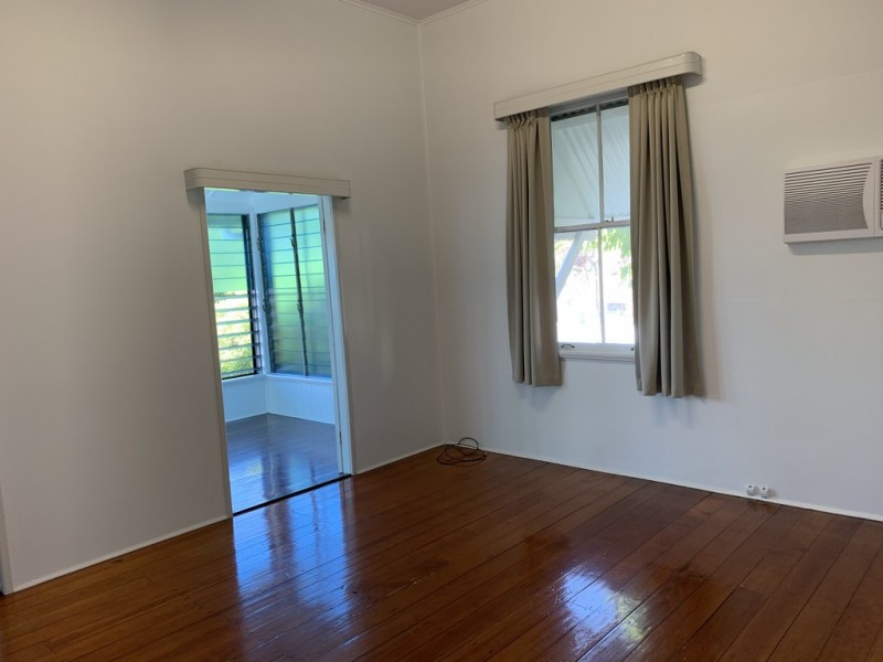 302 Stanley Street, North Ward QLD 4810