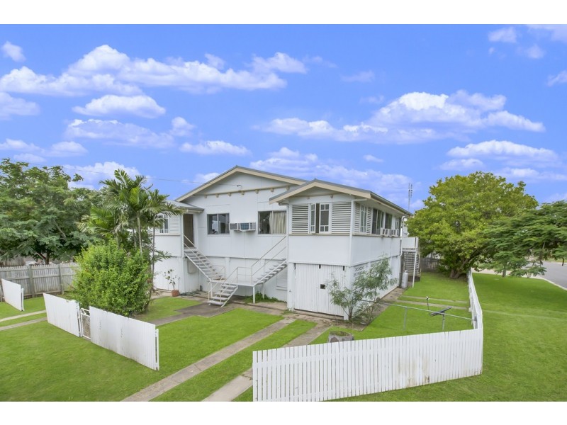 1 and 2/9 Whyte Street, Hermit Park QLD 4812