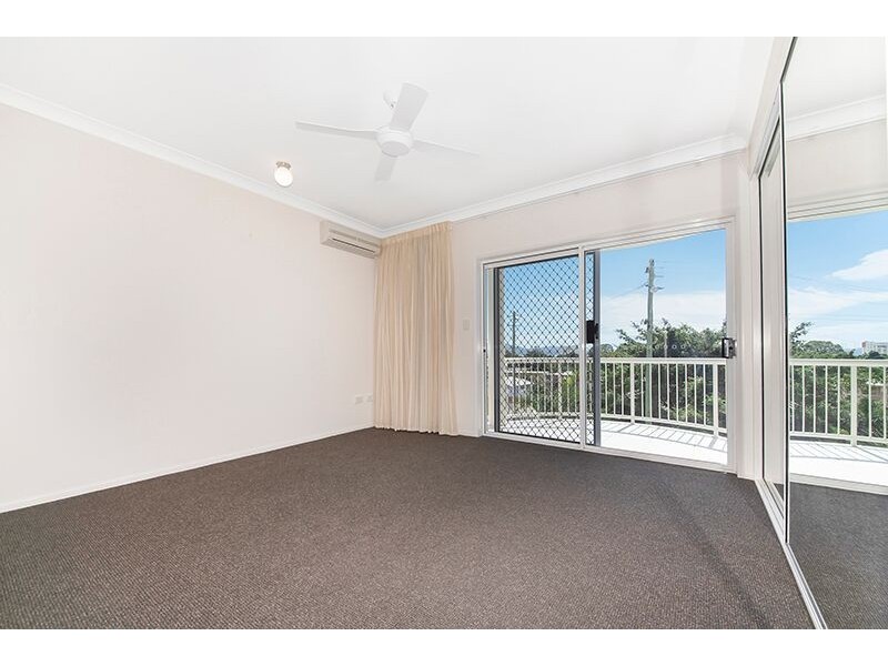2/316 Stanley Street, North Ward QLD 4810