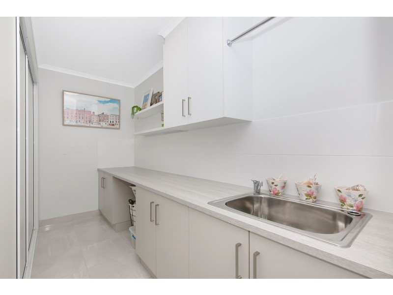 16-18 Marquise Circuit, Burdell QLD 4818