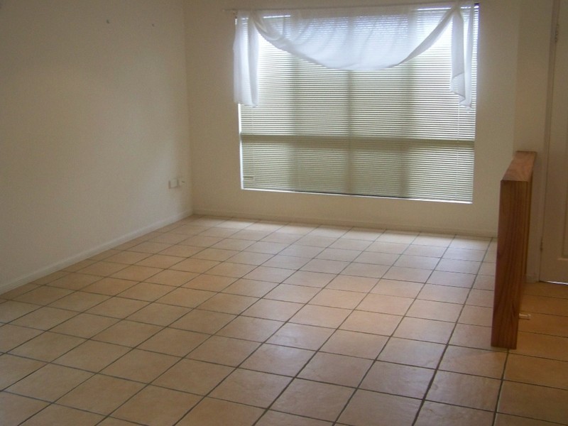 16 Kinnardy Street, Burdell QLD 4818