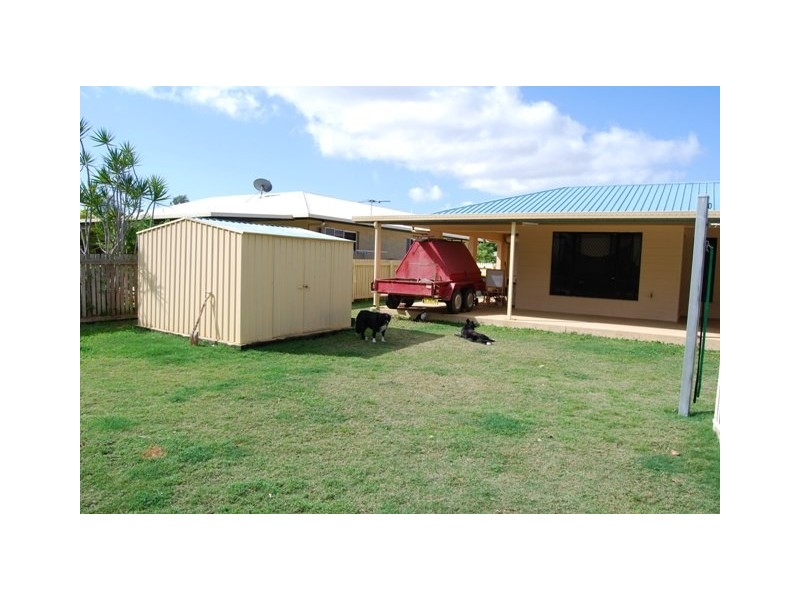 16 Kinnardy Street, Burdell QLD 4818