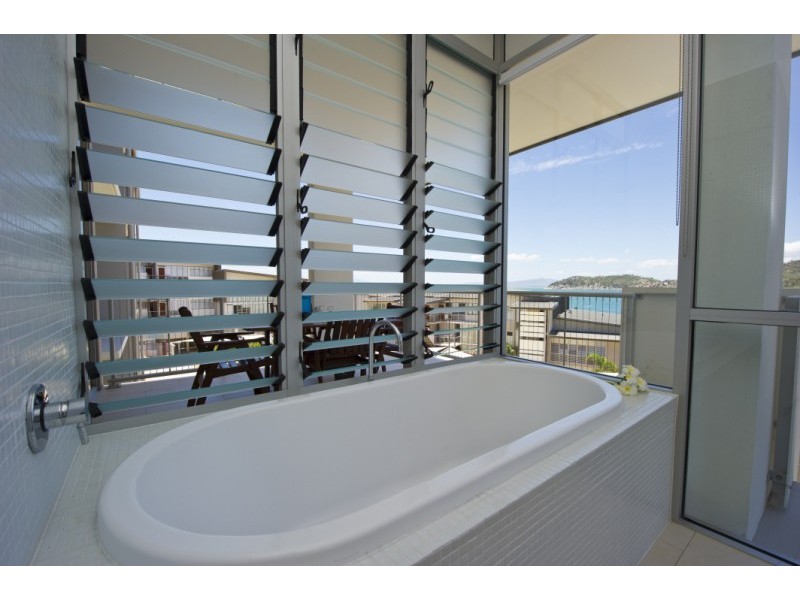 1409/146 Sooning Street Bright Point NELLY BAY, Magnetic Island QLD 4819