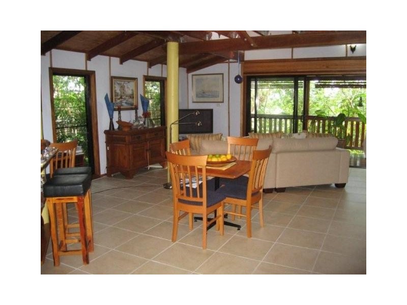 13 Somerset Court, Magnetic Island QLD 4819