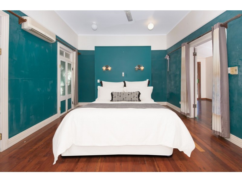 34 Armstrong Street, Hermit Park QLD 4812