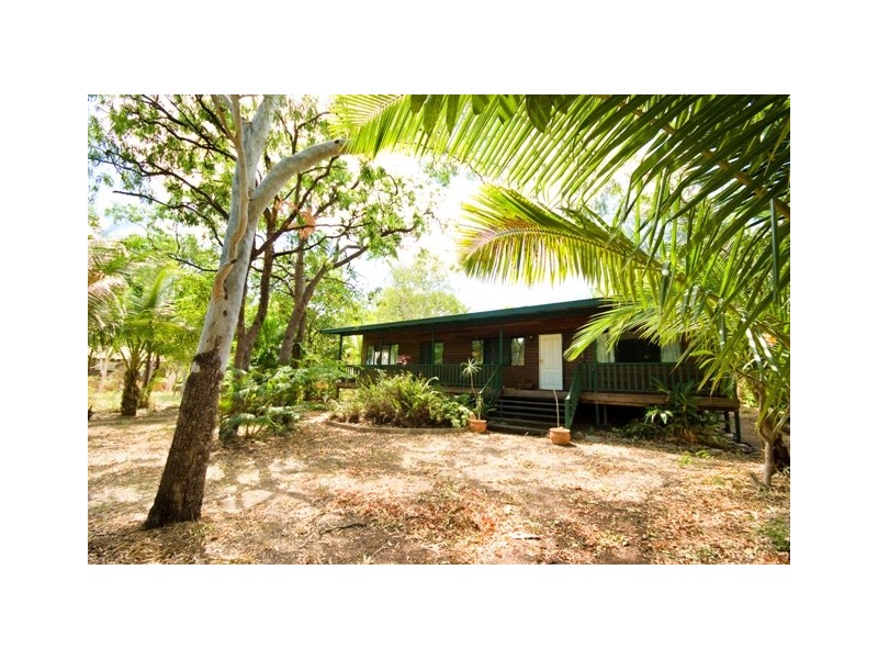 8 Colleen Street, Magnetic Island QLD 4819