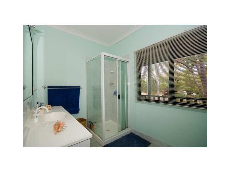 8 Colleen Street, Magnetic Island QLD 4819