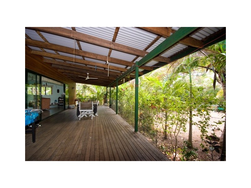 8 Colleen Street, Magnetic Island QLD 4819