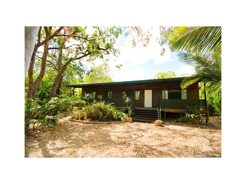 8 Colleen Street, Magnetic Island QLD 4819