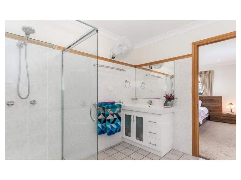 8 Winifred Street, Mundingburra QLD 4812