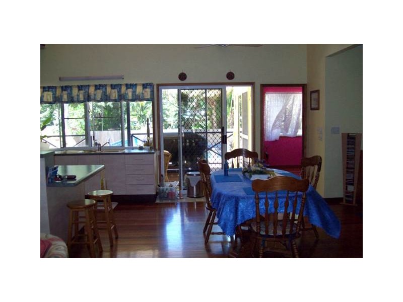 11 Winifred Street, Magnetic Island QLD 4819